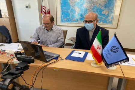 تدوین برنامه ۵ و ۱۰ساله برای توسعه زبان و ادبیات فارسی و ایران‌شناسی الزامیست