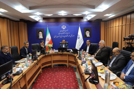 تقدیر وزیر اقتصاد از حمایت های بانک ملی ایران برای ساخت و نصب تجهیزات (ایکس ری) در گمرکات ماهیرود