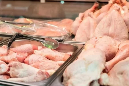 قیمت مرغ در روزهای آینده کاهش می‌یابد؟