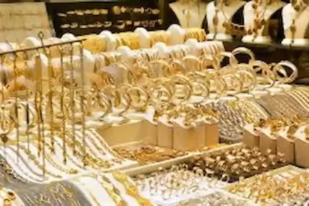 قیمت طلا و سکه بیست و پنجم مهر ۱۴۰۲ / رشد حباب در روند کاهشی قیمت سکه