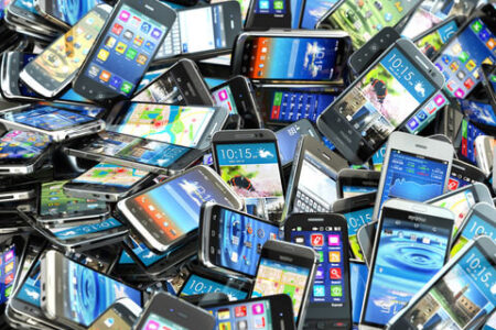 قیمت روز انواع تلفن همراه در ۳۱ خرداد ۱۴۰۳