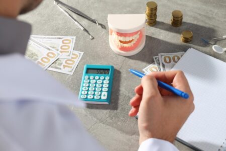 آیا بیمه تامین اجتماعی هزینه ایمپلنت را میدهد؟