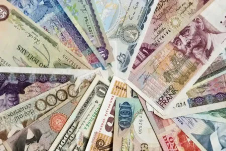 قیمت ارز امروز ۷ اردیبهشت ۱۴۰۴ / نوسان در بازار ارز