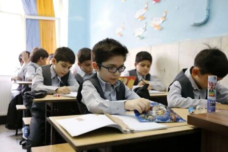 آموزش و پرورش: والدین این تخلف مدارس را گزارش کنند