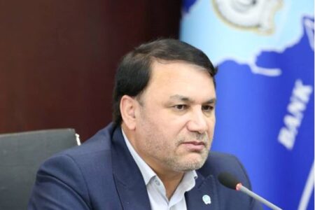 مدیرعامل بانک سپه فرارسیدن هفته دولت و روز کارمند را تبریک گفت
