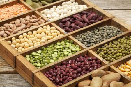قیمت حبوبات امروز سه‌شنبه ۱۴ مرداد ۱۴۰۴؛ عدس و لوبیاچیتی کیلویی چند؟