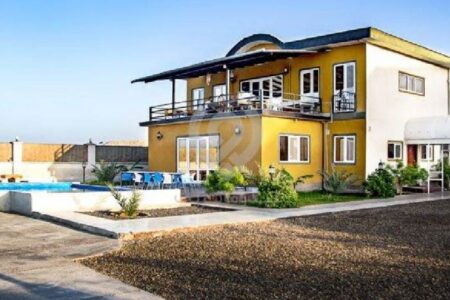 لیست قیمت اجاره روزانه ویلا و اقامتگاه در قشم / اجاره یک ویلای ۲ خوابه در قشم چقدر هزینه دارد؟ + جدول آبان ماه ۱۴۰۴