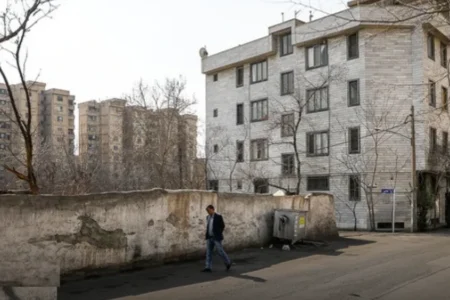 قیمت آپارتمان‌های ۲۵ تا ۳۴ سال ساخت در تهران دی ۱۴۰۴