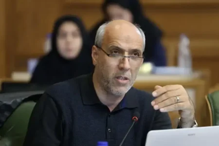 جزییات استفاده از کارت نیابت در ایستگاه‌های اتوبوس