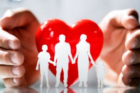 این افراد رایگان بیمه می‌شوند+ جزئیات