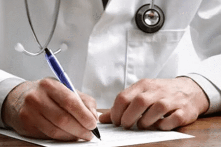 خبر برای جامعه پزشکی /پروانه مطب پزشکان تمدید شد