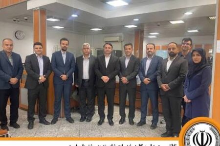 تلاش و همدلی، کلید خدمات شایسته به مشتریان است